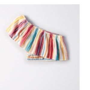 One shoulder crop top